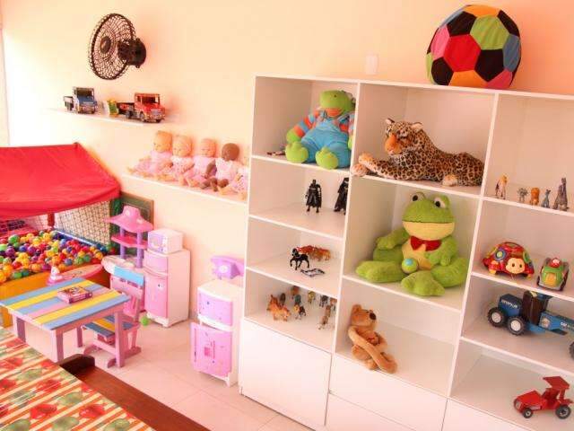 Casa de acolhimento de crian&ccedil;as arrecada objetos para bazar solid&aacute;rio