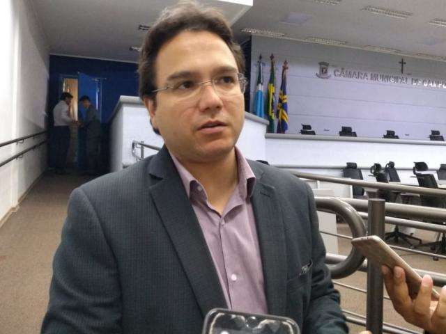 Prefeitura supera limites com pessoal e p&otilde;e em risco reajuste de professores