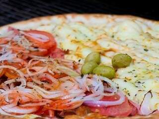 Pizza também é opção de cardápio para Dia dos Namorados (Foto: Arquivo)