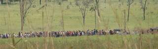 Cerca de 1.000 índios invadiram a fazenda 3R na última terça-feira (Foto: João Garrigó)