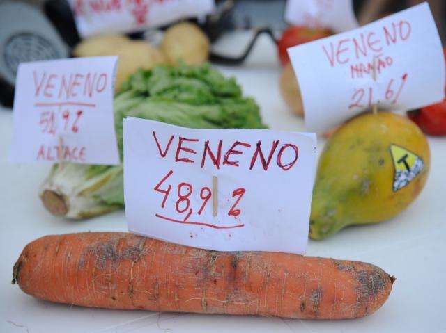 Anvisa encontra agrot&oacute;xico al&eacute;m do permitido em 23% dos alimentos