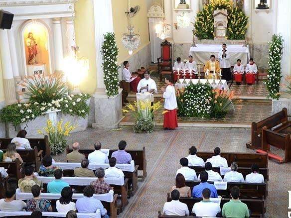 Cidade comemora Dia de Nossa Senhora da Candel&aacute;ria com missas hoje