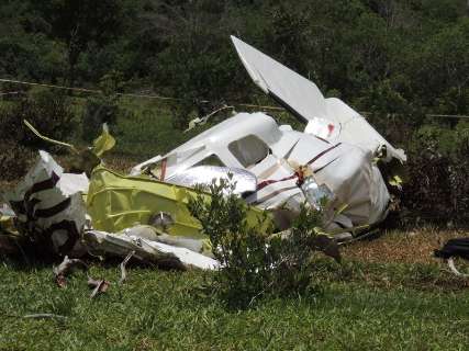 Peritos da FAB vem de São Paulo para investigar acidente aéreo em Jaraguari 
