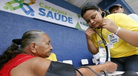 Caravana da Saúde espera realizar mil consultas oftalmológicas no primeiro dia