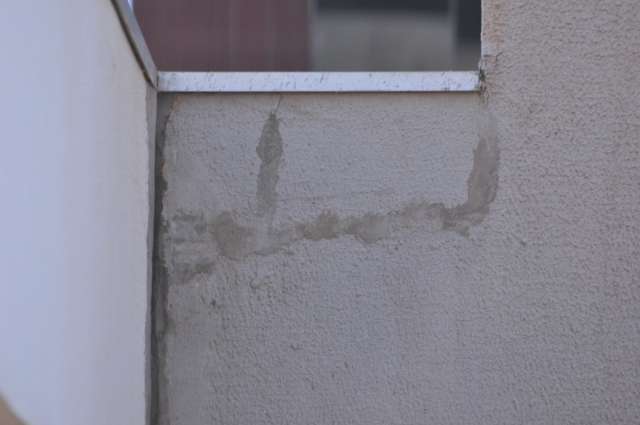Condom&iacute;nio tem atraso nas obras, falha em estrutura e vazamento de g&aacute;s