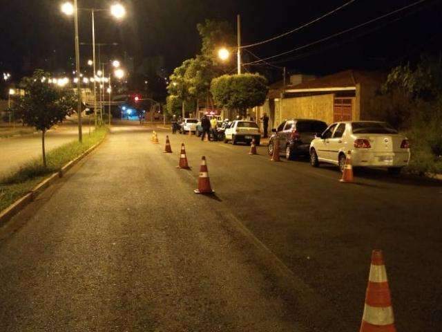Blitz na F&aacute;bio Zahran prende 1 e flagra 20 condutores b&ecirc;bados no tr&acirc;nsito 