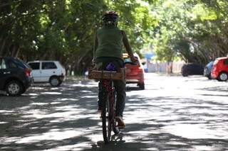 Andar de bicicleta pode cansar muito menos quando ela traz qualidade de vida e disposição no dia a dia. (Foto: Fernando Antunes)