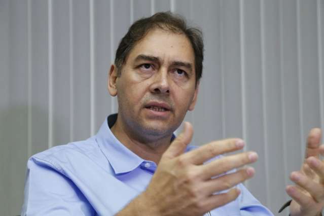 Alcides Bernal assina conv&ecirc;nios com entidades assistenciais