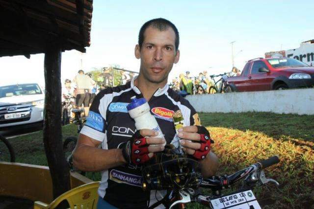 Desafio Moutain Bike re&uacute;ne atletas que pretendem pedalar de 70 a 121 km