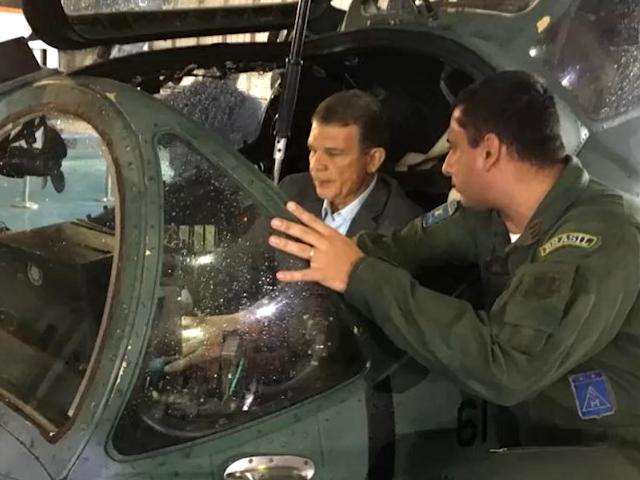 Ministro interino acompanha exerc&iacute;cio militar em Campo Grande