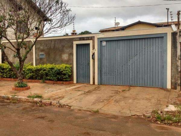 &ldquo;Deus que me colocou ali&rdquo;, diz salva-vidas que resgatou crian&ccedil;a afogada