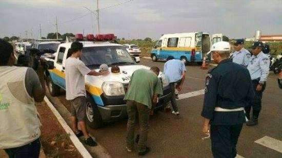 Blitz flagra carro a 112 km/h e multa 186 condutores por velocidade