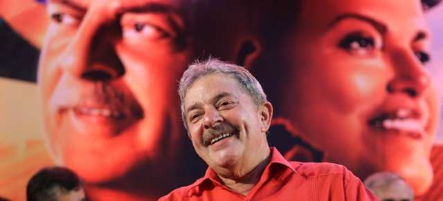 Lula se queixa da burocracia para solucionar conflitos ind&iacute;genas