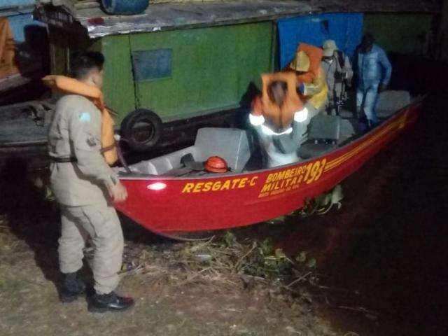Sete pescadores s&atilde;o resgatados de barcos &agrave; deriva no Rio Paraguai 