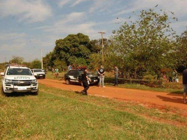 Homem &eacute; encontrado morto pr&oacute;ximo a unidade de tratamento de esgoto