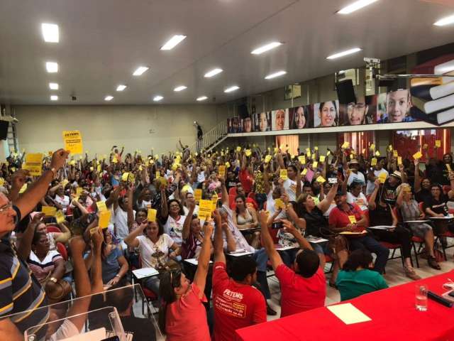 Fetems recusa proposta que atende administrativos com 10% de ganho