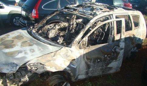 Carregado de maconha, carro capota e pega fogo na MS-386 pr&oacute;ximo a Amambai