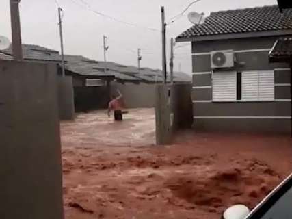 Após chuva alagar condomínio, obras na Guaicurus começam dia 31