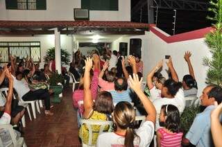 Servidores decidiram em assembleia por reajuste de 30% para 2013. (Foto: João Garrigó)