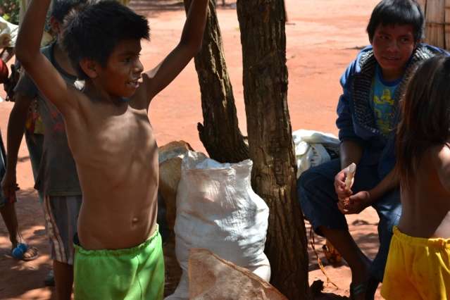 &Iacute;ndios vivem em condi&ccedil;&atilde;o de mis&eacute;ria, em Coronel Sapucaia