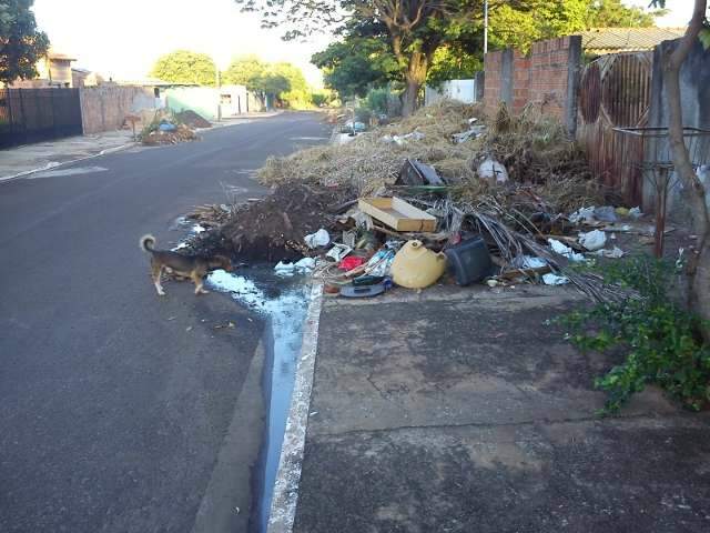 Sobre reclama&ccedil;&atilde;o de lixo, Prefeitura orienta a acompanhar cronograma de limpeza