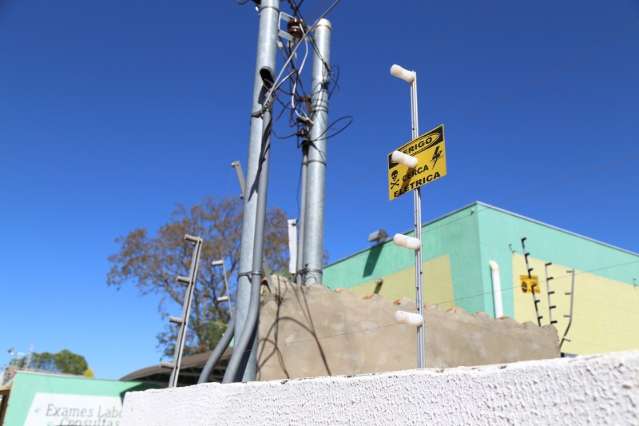 Com medo de assaltos, comerciantes adotam 'jeitinho' para se proteger