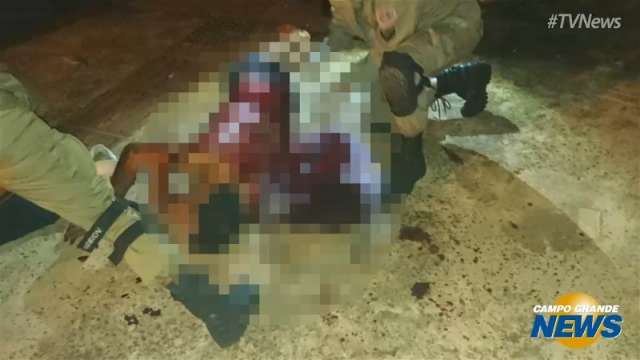 Testemunhas dizem que confus&atilde;o por droga terminou com homem esfaqueado