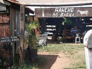 O rancho é tudo o que Barba quis trazer das fazendas onde trabalhou. (Fotos: Marcelo Victor)