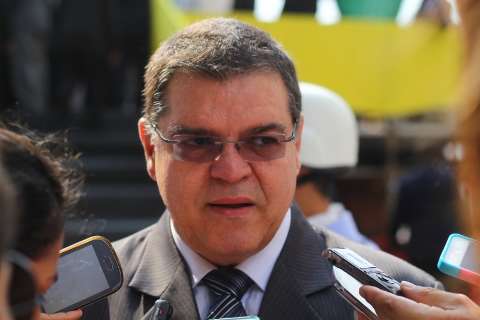 Prefeito planeja reforma administrativa para acabar com déficit, diz Pedra