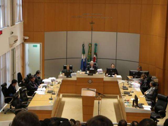 Condenado tem pena mantida por desviar dinheiro de idoso cadeirante por 2 anos 