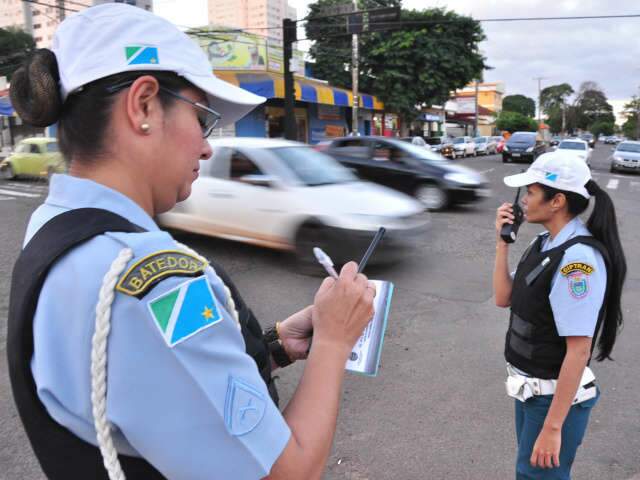  Para coibir infra&ccedil;&otilde;es, Ciptran realiza A&ccedil;&atilde;o Presen&ccedil;a em ruas de maior movimento 