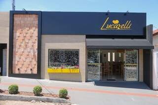 Lucarelli Restaurante abre de segunda a sexta das 11h às 14h na Rua São Paulo, 234 – Monte Castelo. (Foto: Marcos Maluf)