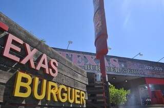 Texas Burguer e Grill fica na Via Parque, 255 (Foto: Alcides Neto)