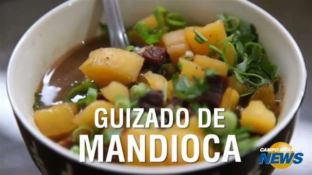 F&aacute;cil e saboroso, saiba como fazer Guizado de Mandioca