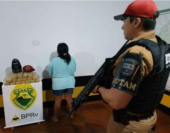 Mulher &eacute; presa no Paran&aacute; com maconha que saiu de MS