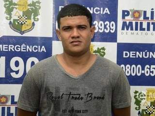Rafael Douglas Teixeira dos Santos morreu em um tiroteio com policiais na cidade de Várzea Grande (Foto: Messias Filho / Agora MT)