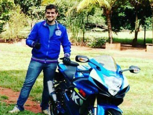  Professor de 29 anos estava a caminho de escola quando morreu em acidente