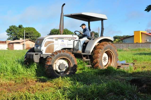 Propriet&aacute;rio que n&atilde;o limpar terreno at&eacute; sexta pode ser multado em R$ 1.740