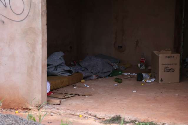 Morador de rua encontrado morto tinha 41 anos e les&otilde;es na boca