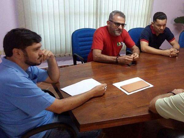 Sindicatos constatam irregularidades em olaria que emprega 130 pessoas