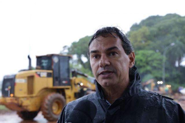 Prefeito diz que s&oacute; obra de 80 milh&otilde;es de d&oacute;lares vai acabar com alagamento