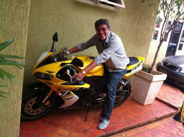 Dono de jornal &eacute; executado em frente de casa, no bairro Giocondo Orsi