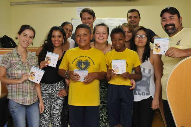 No dia do rep&oacute;rter, equipe do Campo Grande News recebe visita da LBV