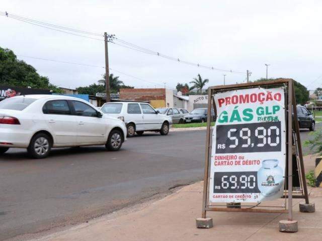 Diferen&ccedil;a de pre&ccedil;o do g&aacute;s de cozinha chega a 74% no Estado