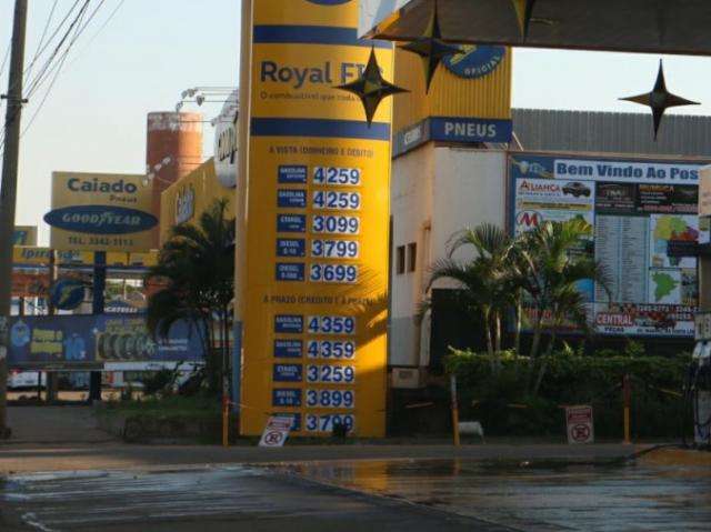 Em alta h&aacute; 21 dias, pre&ccedil;o da gasolina acumula varia&ccedil;&atilde;o de 12,82%