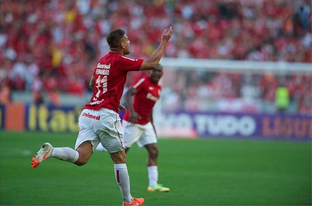 Em jogo marcado por homenagens a Fernand&atilde;o, Inter goleia lanterna Flamengo