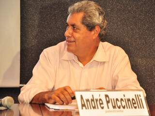 Liminar garantiu dinheiro para rodovias; governador André Puccinelli anunciou a vitória (Foto: João Garrigó)