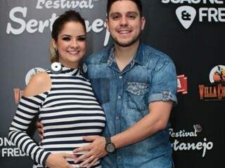 Maria Cecília e Rodolfo serão pais de um menino (Foto: Instagran / Villa Country)
