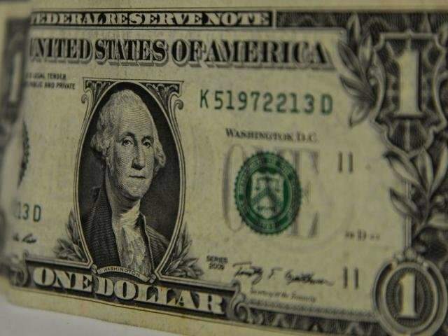 Em dia de alta da Bolsa, d&oacute;lar tamb&eacute;m sobe e fecha cotado a R$ 3,86