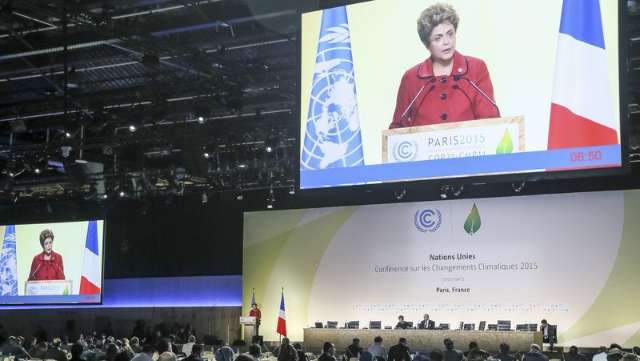 Dilma afirma que ficou &quot;extremamente perplexa&quot; com pris&atilde;o de Delc&iacute;dio